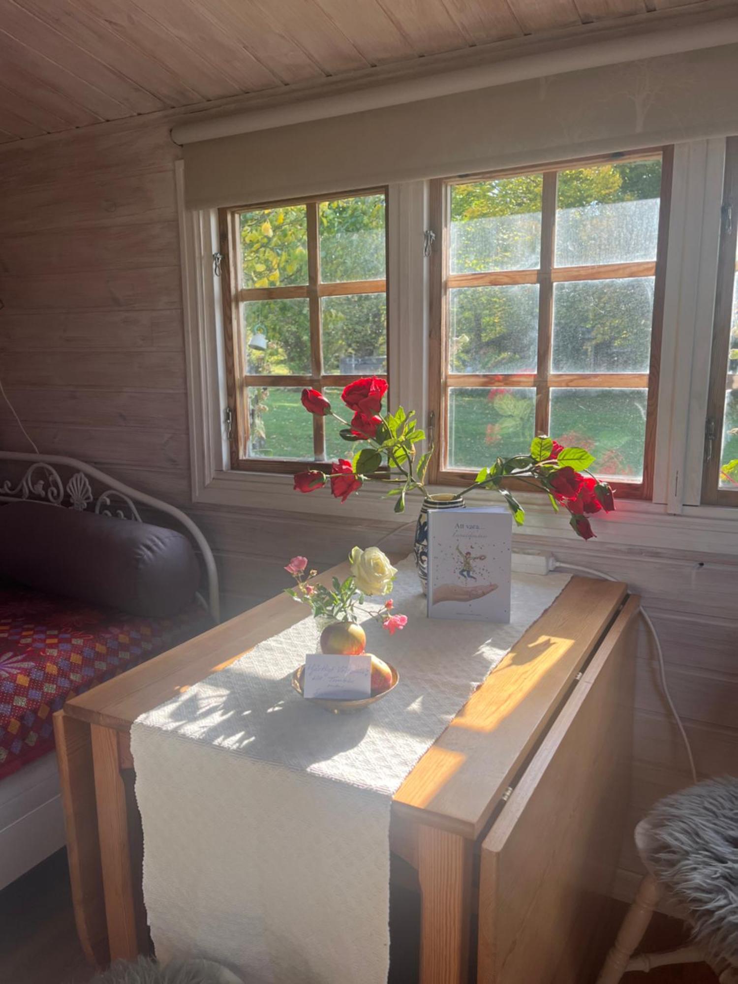 Naturnaera Fritidsboende, Tomtebo - Yintorp Arkelstorp Buitenkant foto